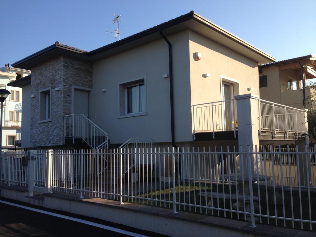 شقة Casa Armonia بسكييرا ديل غاردا المظهر الخارجي الصورة