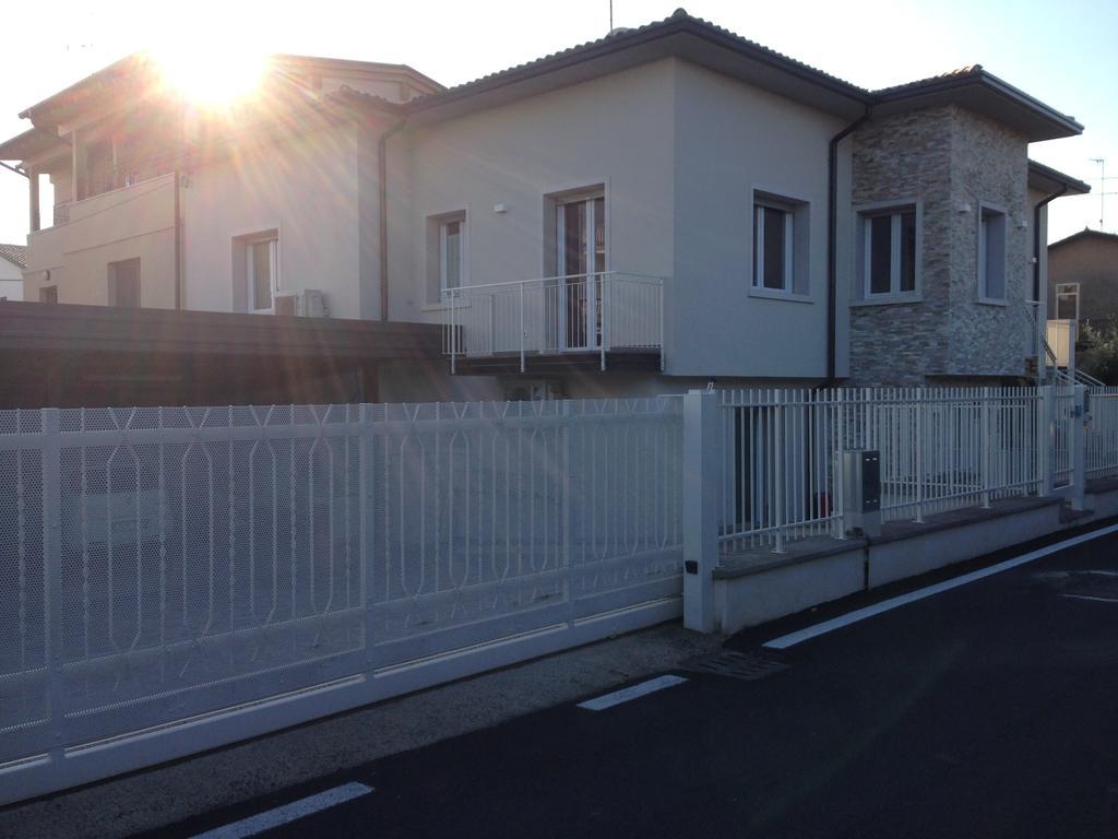شقة Casa Armonia بسكييرا ديل غاردا المظهر الخارجي الصورة
